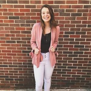 Meet your Posher, Selena